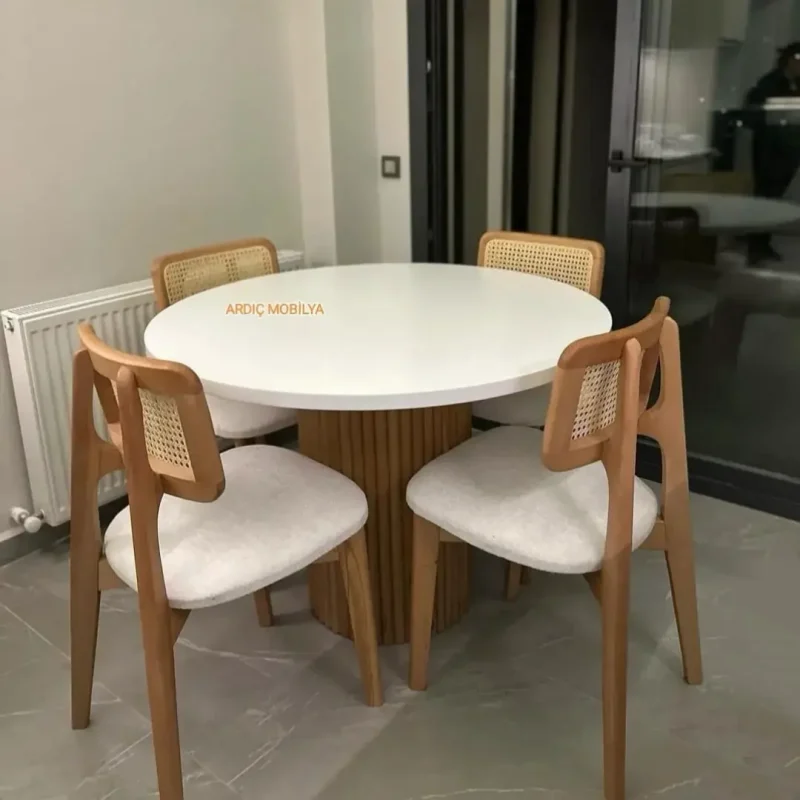 Beyaz mermer yuvarlak mutfak masası 4 hasır sandalye takımı ahşap modern tasarım